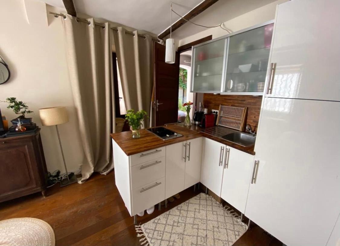Studio au cœur du Vieil Antibes Extérieur photo